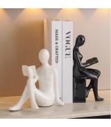 Black and White Modern Character Bookends  - Foot support style: 17 × 8 × 17 cm Standing style: 10 × 6 × 21 cm