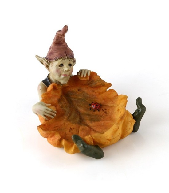 Flower Demon Resin Ashtray 9 × 10 × 12 cm - Gothic Decorative Tabletop Accent