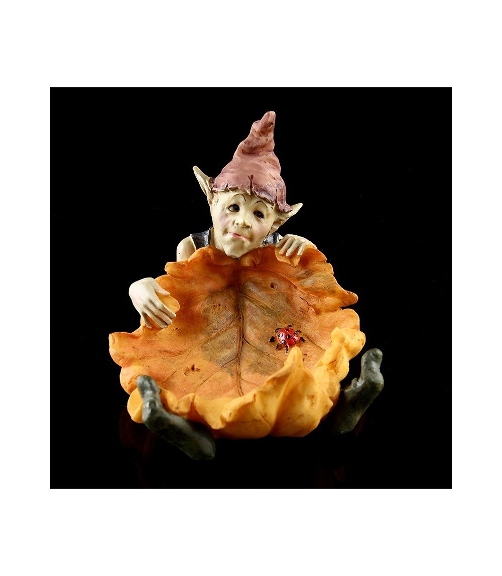 Flower Demon Resin Ashtray 9 × 10 × 12 cm - Gothic Decorative Tabletop Accent