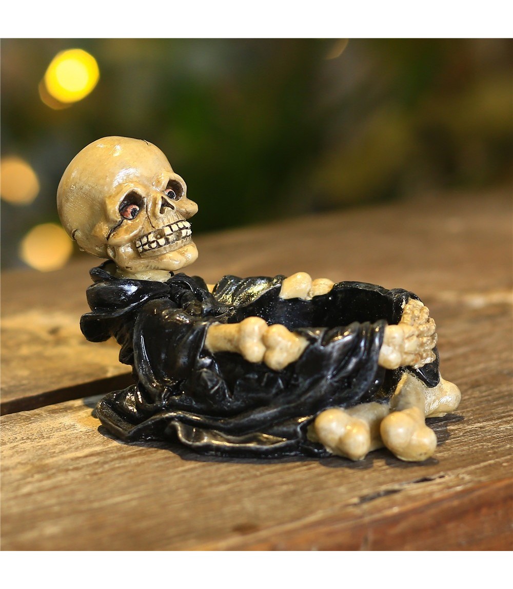 Black Skeleton Candle Ashtray 13 × 8 × 8.5 cm - Creative Resin Home & Office Decor